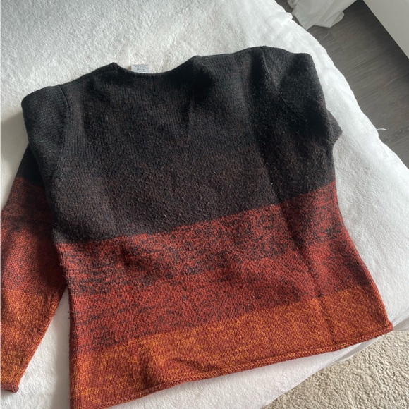 Vintage Ombré Burgundy Orange V-Neck Sweater - Picture 4 of 6